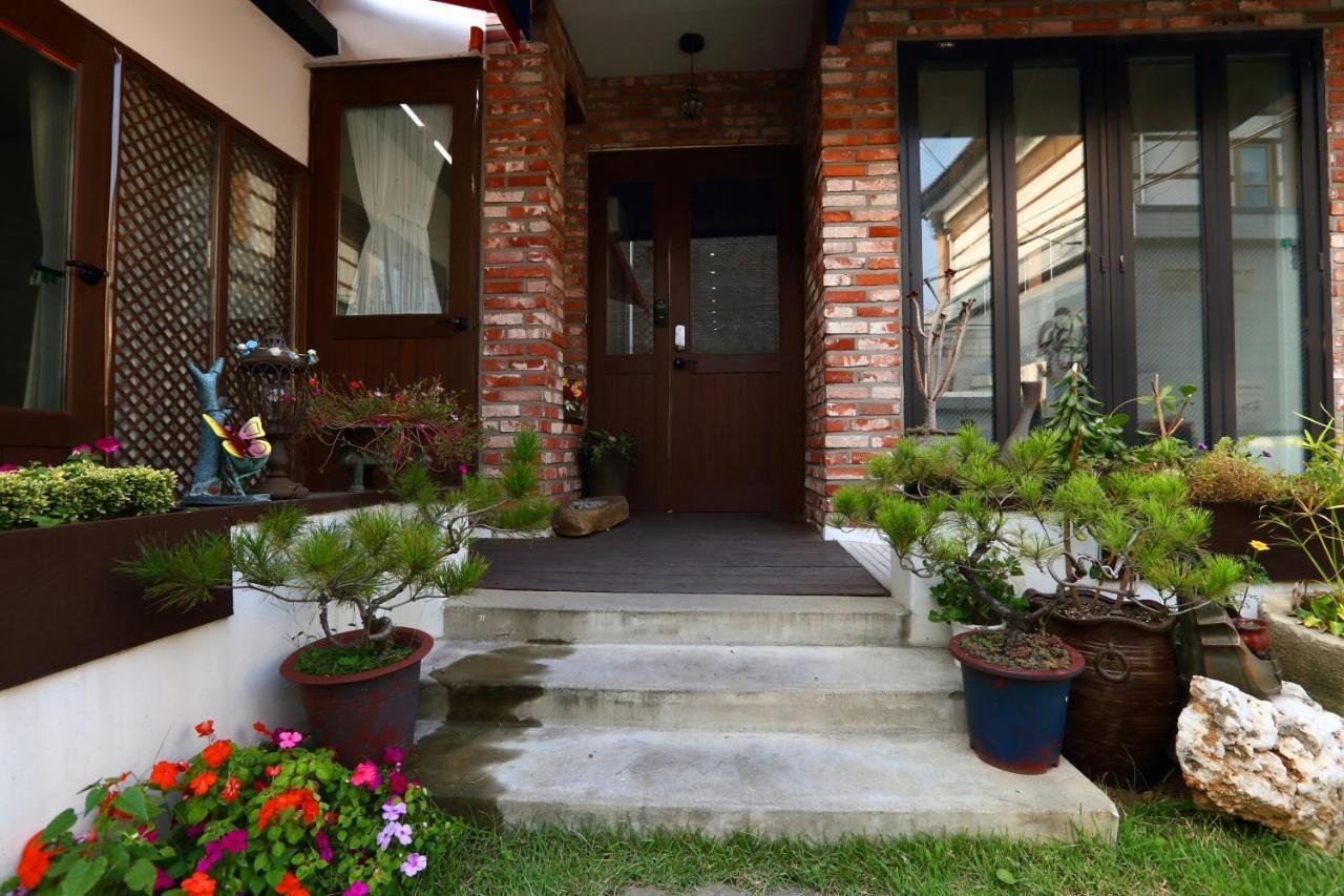 Yujung Guesthouse Jeonju Dış mekan fotoğraf